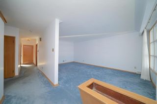 Photo 3: 330 Matheson Avenue in Winnipeg: West Kildonan Residential for sale (4D)  : MLS®# 202225900