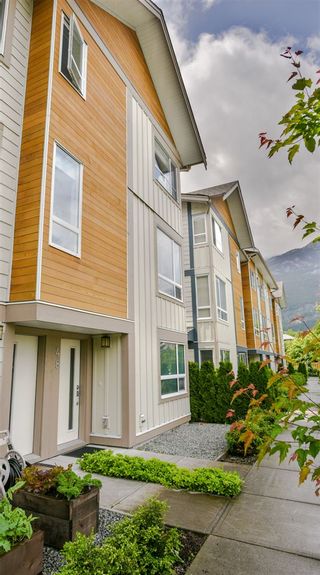 Photo 17: 48 1188 WILSON Crescent in Squamish: Dentville Townhouse for sale in "THE CURRENT" : MLS®# R2464697