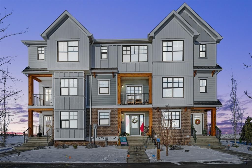 Main Photo: 218 Alpine Avenue SW Calgary Home For Sale
