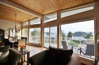 Photo 9: 4653 EDGECOMBE Road in Madeira Park: Pender Harbour Egmont House for sale (Sunshine Coast)  : MLS®# R2038632