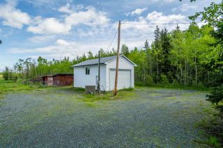 Photo 3: 4300 HOLMES Road in Prince George: Pineview House for sale (PG Rural South (Zone 78))  : MLS®# R2460093