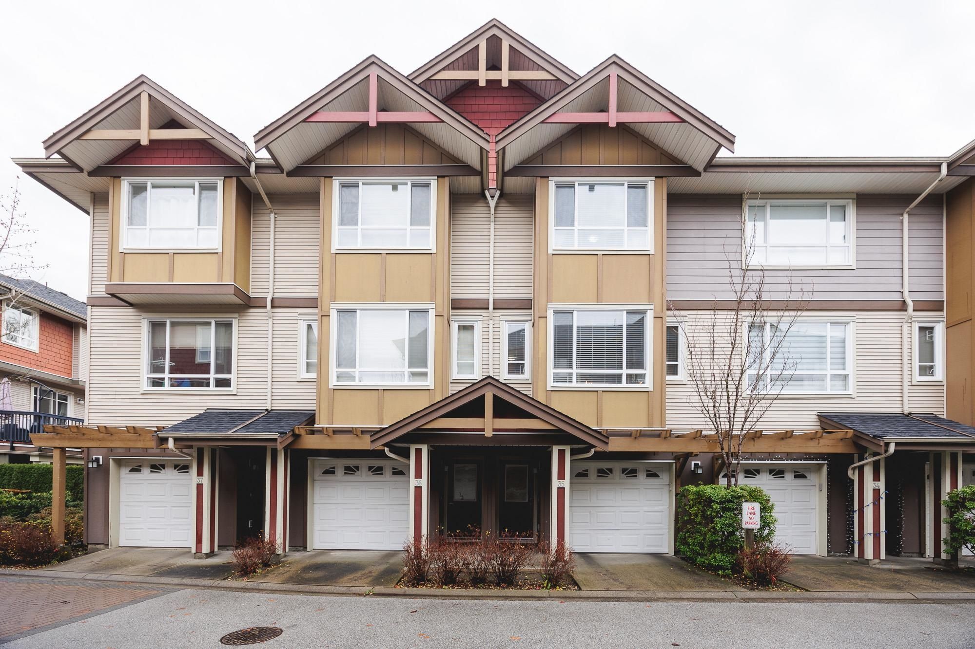 Main Photo: 35 7088 191 Street in Surrey: Clayton Townhouse for sale in "MONTANA" (Cloverdale)  : MLS®# R2848536