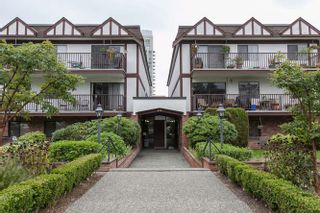 Photo 19: 205 131 W 4TH Street in North Vancouver: Lower Lonsdale Condo for sale in "Nottingham Place" : MLS®# R2003888