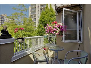 Photo 14: 303 5626 LARCH Street in Vancouver: Kerrisdale Condo for sale in "WILSON HOUSE" (Vancouver West)  : MLS®# V1068775