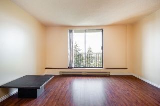 Photo 3: 1602 9595 ERICKSON Drive in Burnaby: Sullivan Heights Condo for sale in "Cameron Towers" (Burnaby North)  : MLS®# R2266117