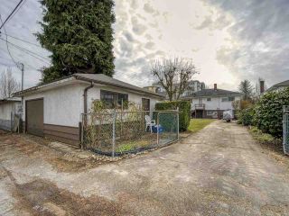 Photo 8: 3041 E 54TH Avenue in Vancouver: Killarney VE House for sale (Vancouver East)  : MLS®# R2548392