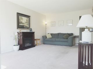 Photo 2: 2867 CAMBRIDGE Street in Vancouver: Hastings East House for sale (Vancouver East)  : MLS®# R2213998