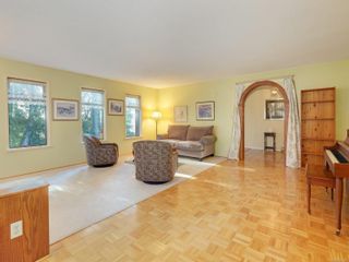 Photo 9: 1745 Barrett Dr in North Saanich: NS Dean Park House for sale : MLS®# 955285