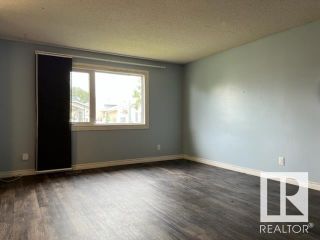 Photo 3: 5906 188 Street in Edmonton: Zone 20 House for sale : MLS®# E4307967