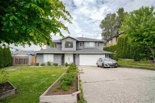Photo 2: 12207 102A Avenue in Surrey: Cedar Hills House for sale (North Surrey)  : MLS®# R2588531