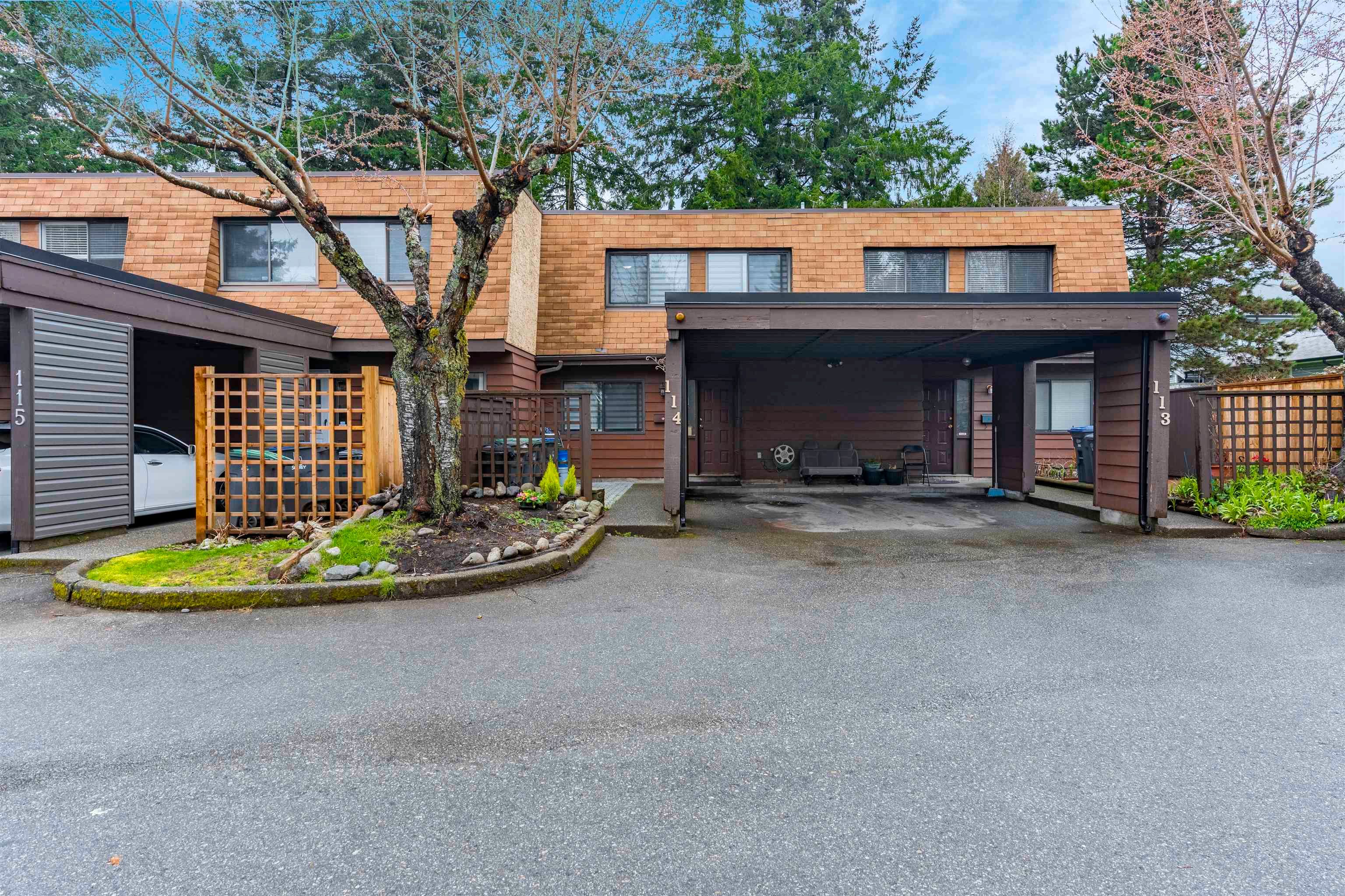 Main Photo: 114 9471 PRINCE CHARLES Boulevard in Surrey: Queen Mary Park Surrey Townhouse for sale in "PRINCE CHARLES ESTATES" : MLS®# R2670185
