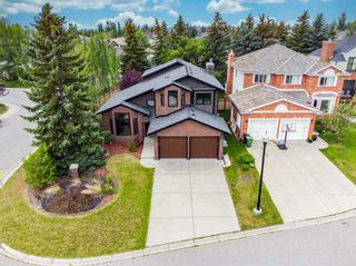Photo 2: 35 Christie Briar Row SW in Calgary: Christie Park Detached for sale : MLS®# A2067371