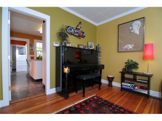 Photo 4: 1576 E 13TH Avenue in Vancouver: Grandview VE House for sale (Vancouver East)  : MLS®# V963969