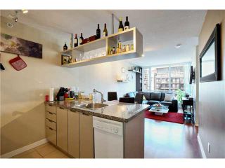 Photo 4: 1905 1082 SEYMOUR Street in Vancouver: Downtown VW Condo for sale in "FREESIA" (Vancouver West)  : MLS®# V1124025