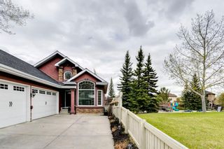Photo 2: 12 Mt Assiniboine Circle SE in Calgary: McKenzie Lake Detached for sale : MLS®# A1216518