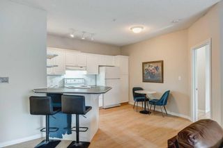 Photo 6: 402 777 3 Avenue SW in Calgary: Eau Claire Apartment for sale : MLS®# A2100545