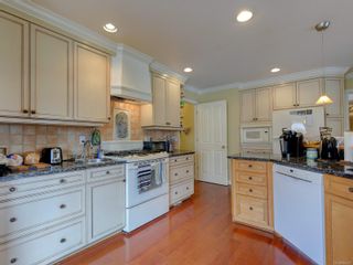 Photo 6: 6393 Bella Vista Dr in Central Saanich: CS Tanner House for sale : MLS®# 854341