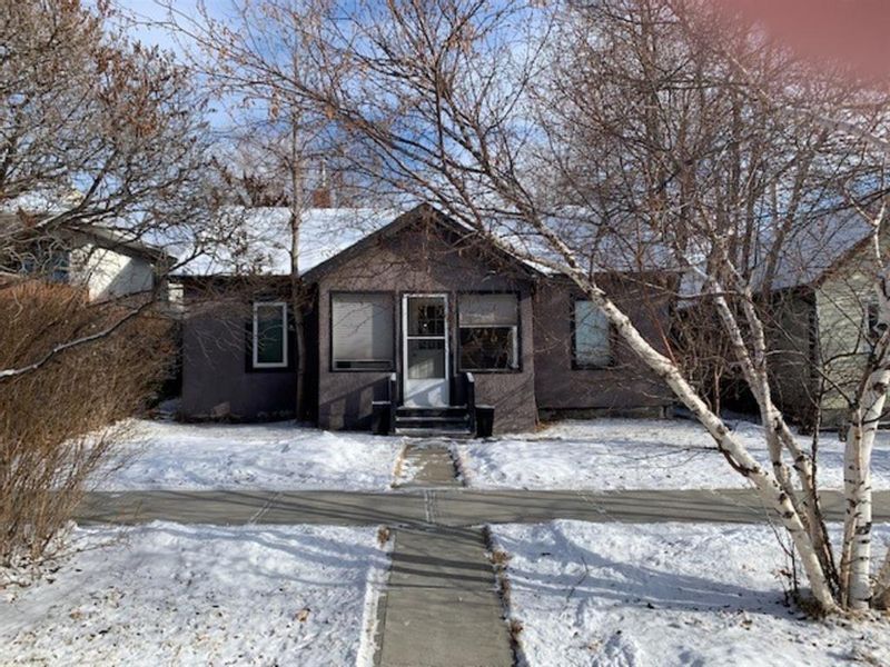 FEATURED LISTING: 504 9A Street Northeast Calgary