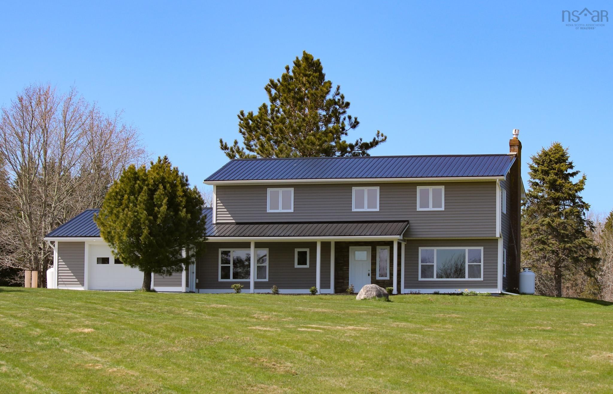 Main Photo: 4351 Scotsburn Road in Scotsburn: 108-Rural Pictou County Residential for sale (Northern Region)  : MLS®# 202210244