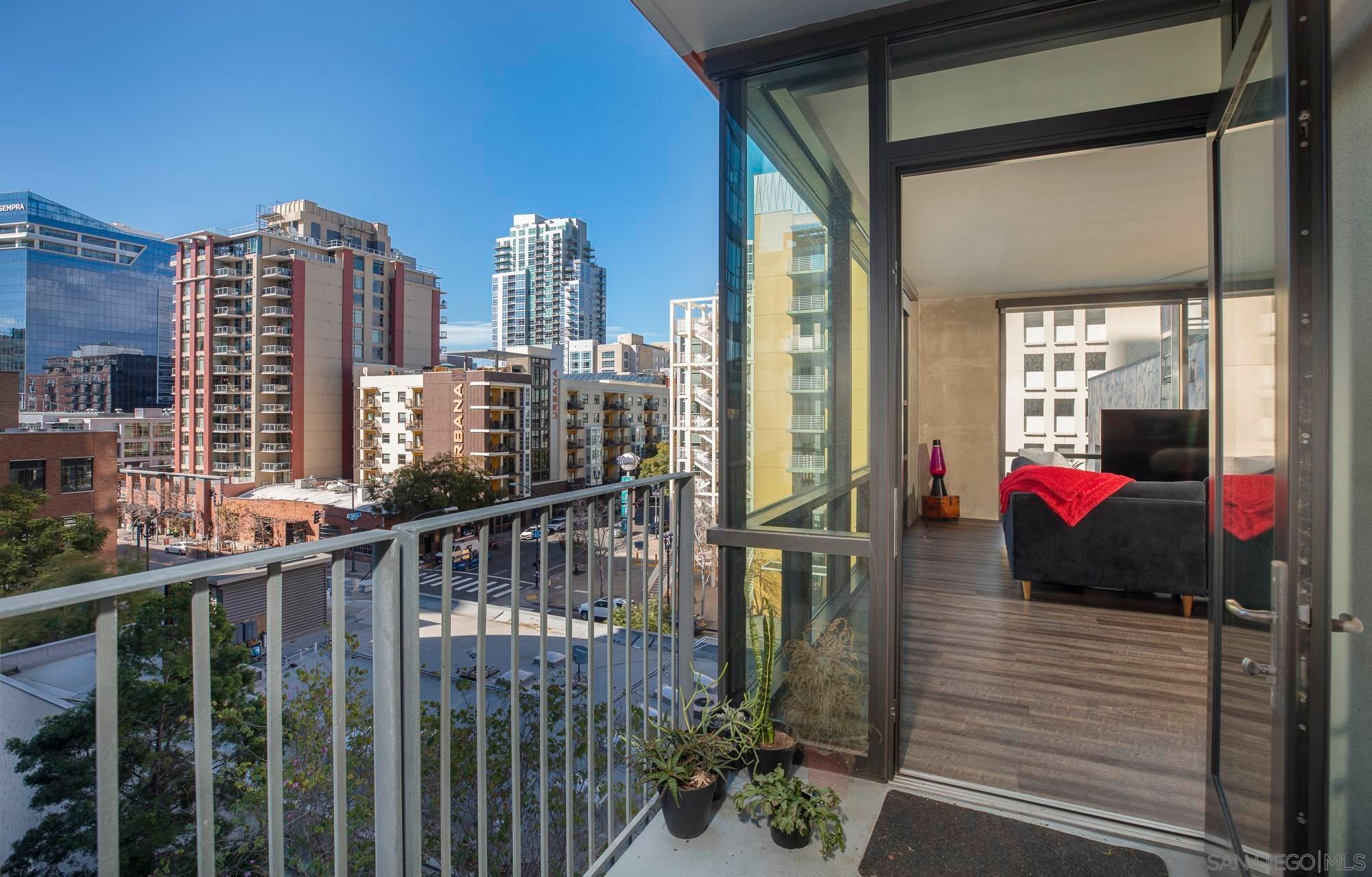 Main Photo: DOWNTOWN Condo for sale : 1 bedrooms : 350 11Th Ave #630 in San Diego