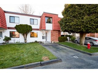 Photo 1: 17 10680 SPRINGMONT Drive in Richmond: Steveston North Townhouse for sale in "SEQUIOA PLACE" : MLS®# R2350935