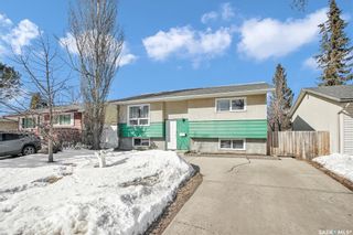Photo 1: 314 113th Street West in Saskatoon: Sutherland Residential for sale : MLS®# SK963061