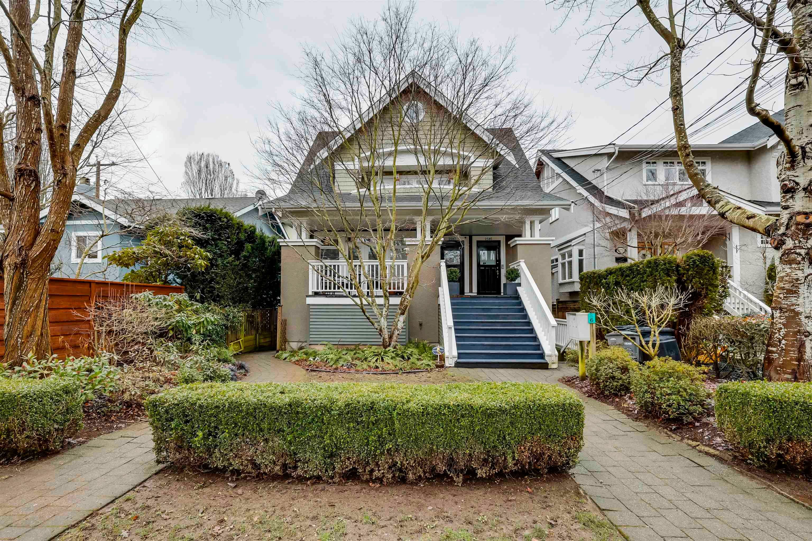 Main Photo: 2589 W 8TH AVENUE in Vancouver: Kitsilano Townhouse for sale (Vancouver West)  : MLS®# R2654101