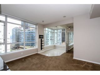 Photo 8: 606 1211 MELVILLE Street in Vancouver: Coal Harbour Condo for sale in "the RITZ" (Vancouver West)  : MLS®# V1110257