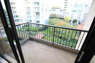 Photo 12: 305 710 SEVENTH Avenue in New Westminster: Uptown NW Condo for sale in "THE HERITAGE" : MLS®# R2116270